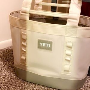 Yeti Camino Carry All